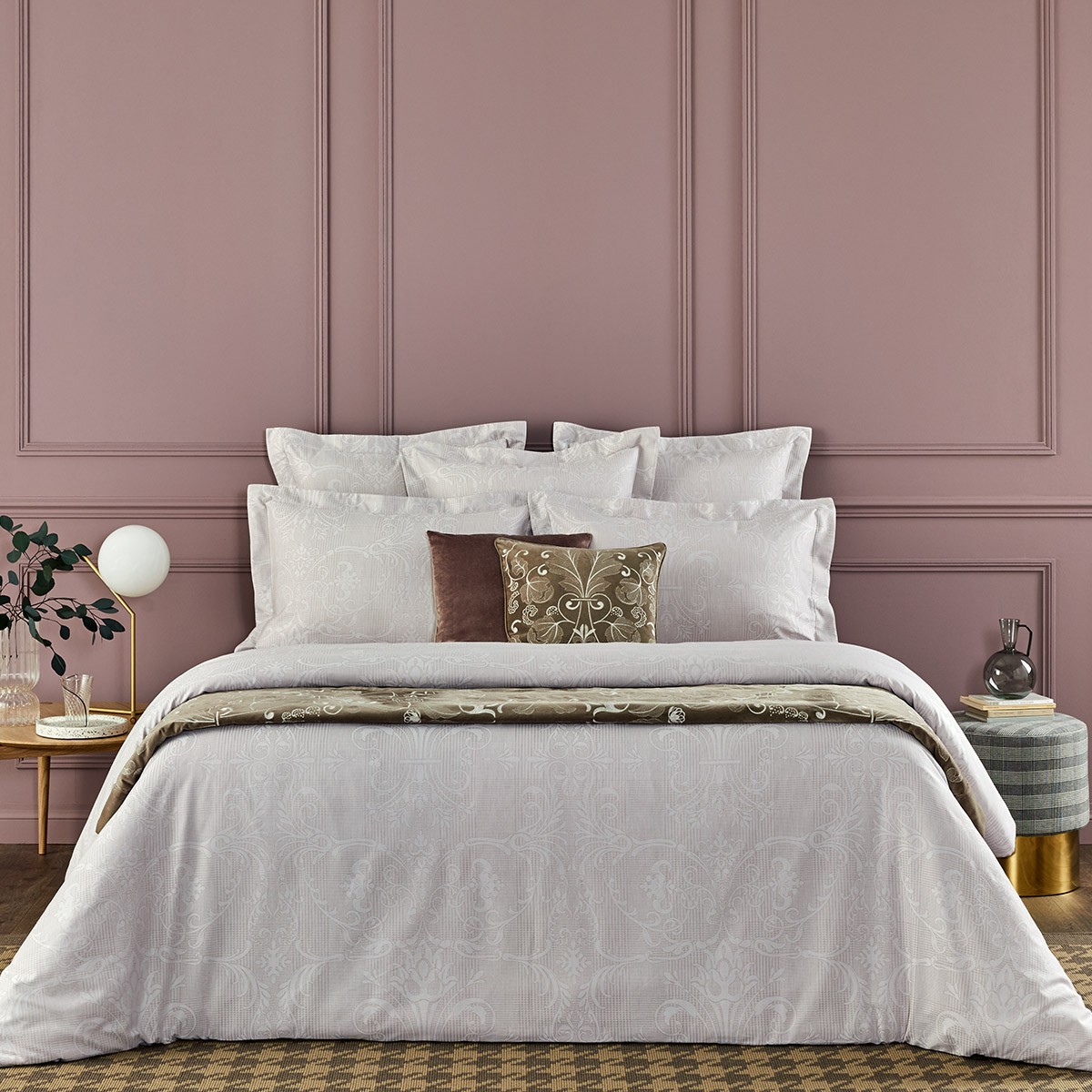 Yves Delorme Tenue Chic Bed Collection - For Her - Yves Delorme Outlet