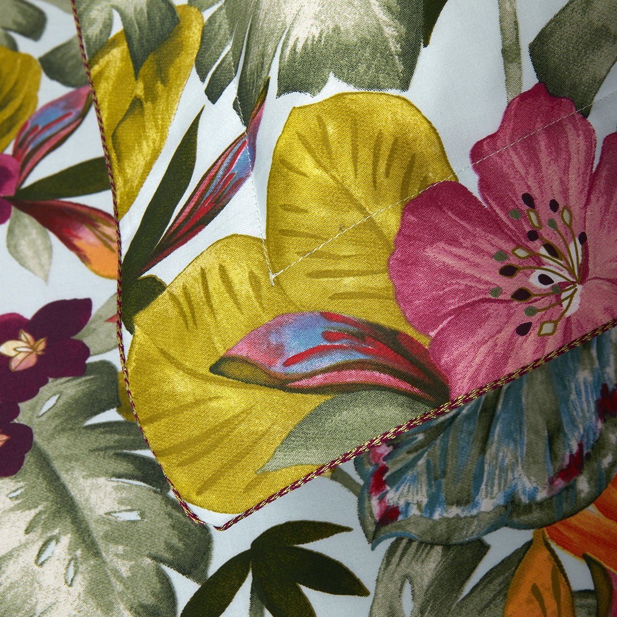 Tropical Opulence: Yves Delorme Utopia Bed Collection in Rich Cotton Sateen