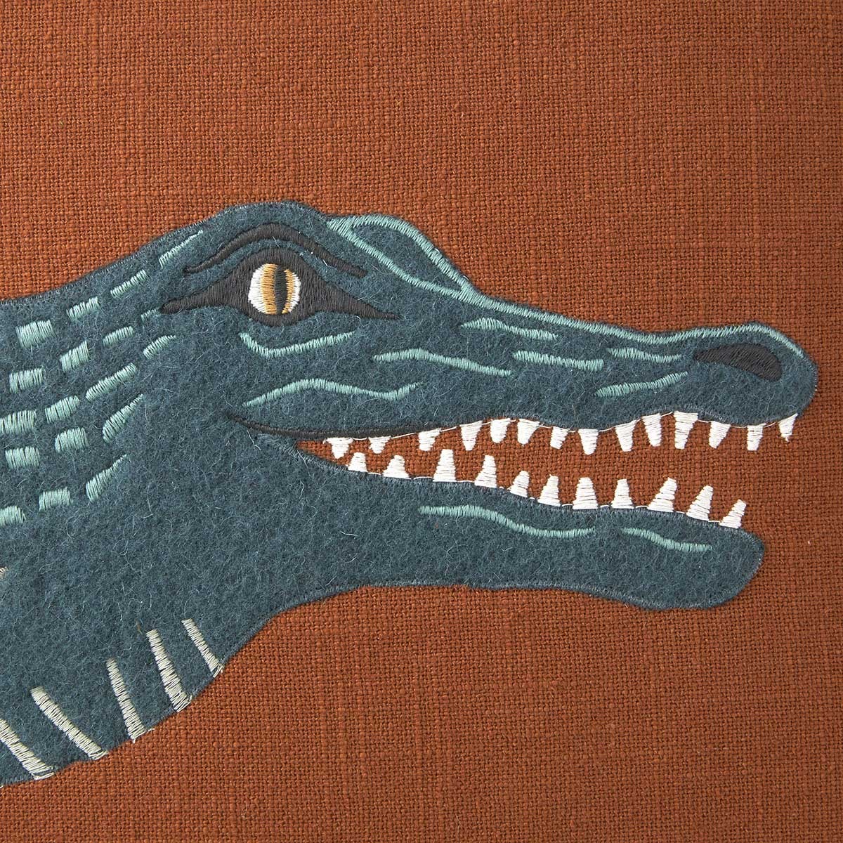 Coussin Crocodile A motif