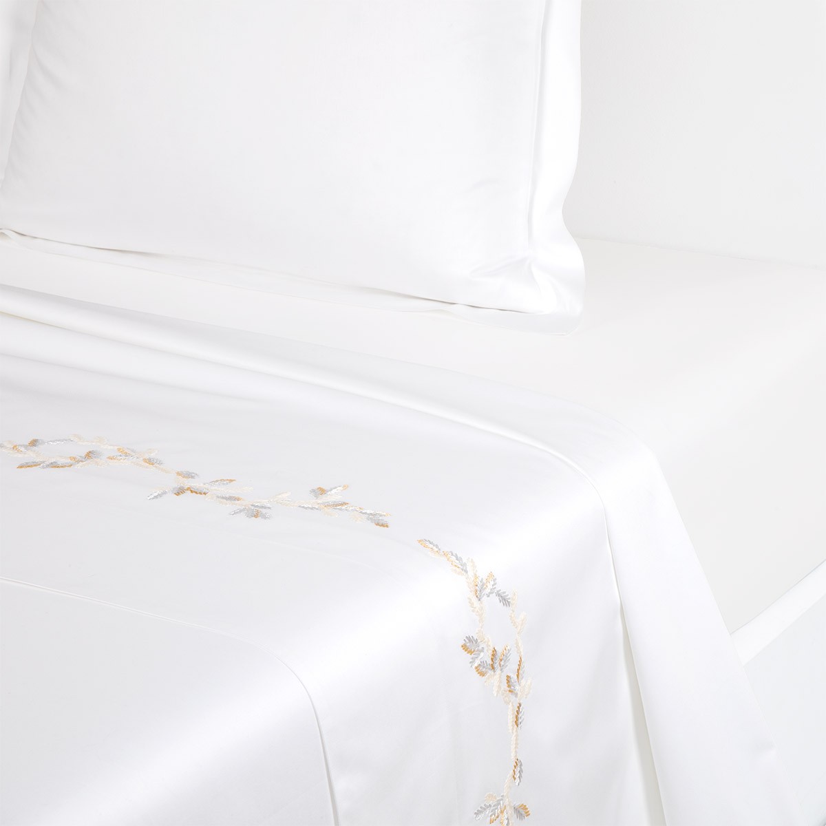 Bed Collection Gaia Blanc