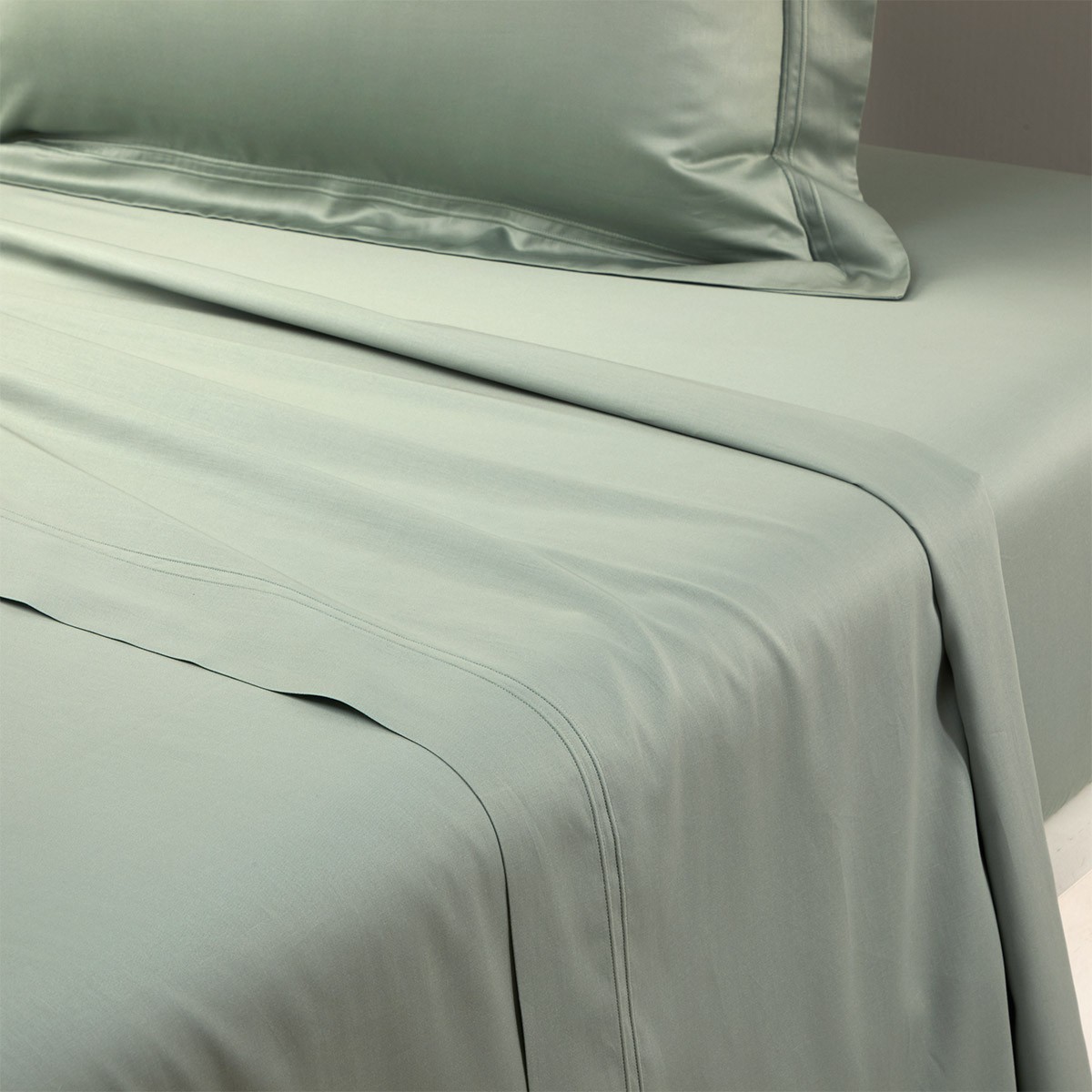 Yves Delorme Triomphe - Luxury 300 thread count Fitted Sheet